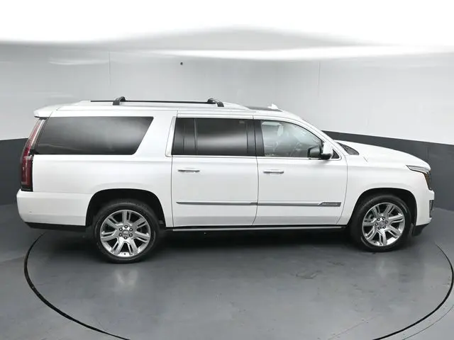 2018 Cadillac Escalade - $25,999