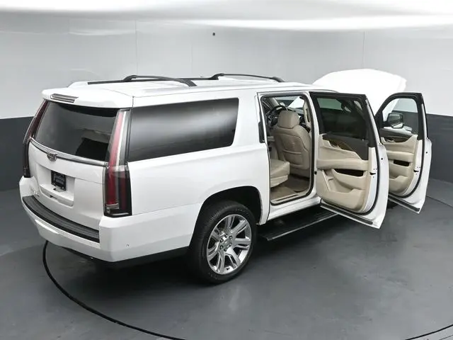 2018 Cadillac Escalade - $25,999