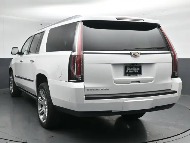 2018 Cadillac Escalade - $25,750