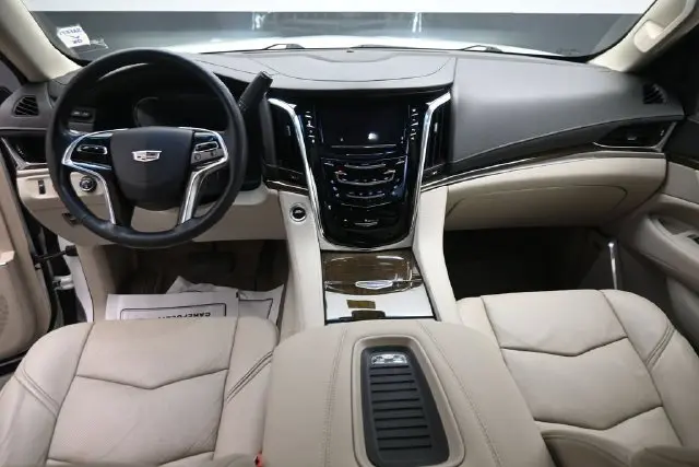 2018 Cadillac Escalade - $25,750