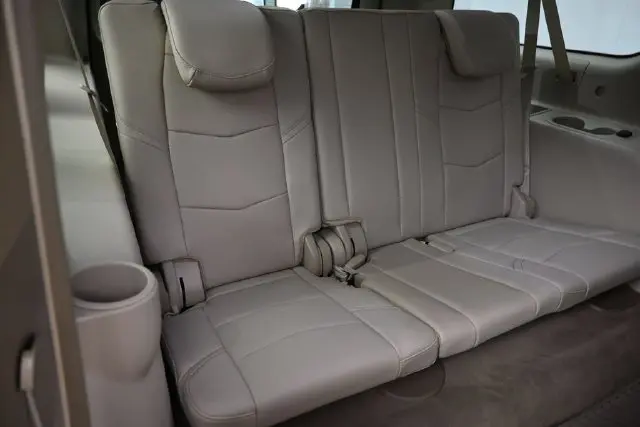 2018 Cadillac Escalade - $25,750
