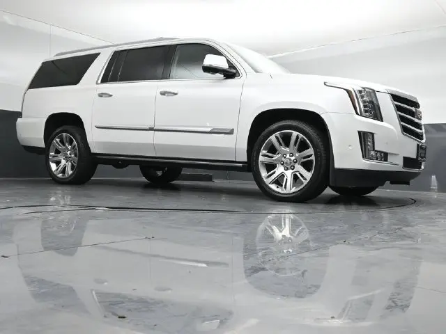 2018 Cadillac Escalade - $25,750