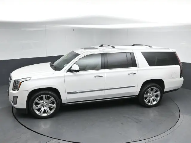2018 Cadillac Escalade - $25,750