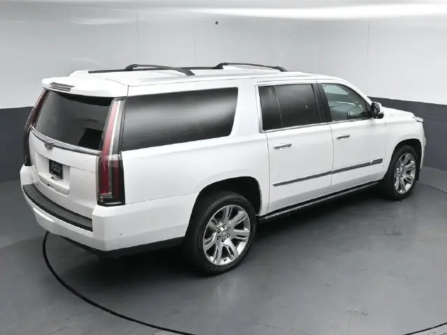 2018 Cadillac Escalade - $25,750
