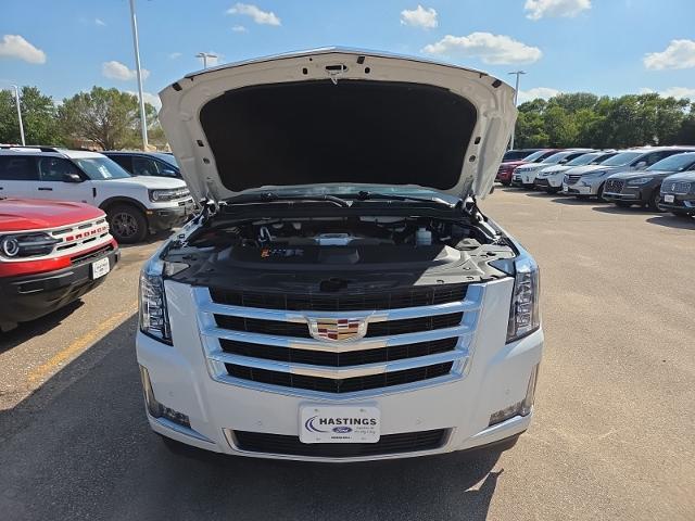 2020 Cadillac Escalade - $35,981
