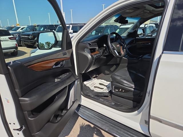 2020 Cadillac Escalade - $35,981
