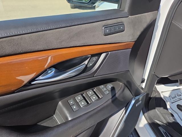 2020 Cadillac Escalade - $35,981