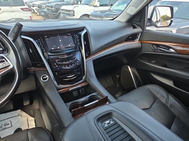 2020 Cadillac Escalade - $35,981