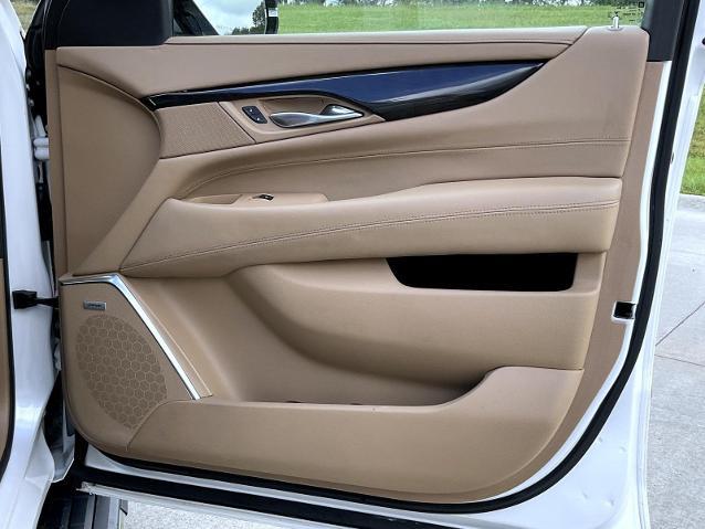 2020 Cadillac Escalade - $37,571