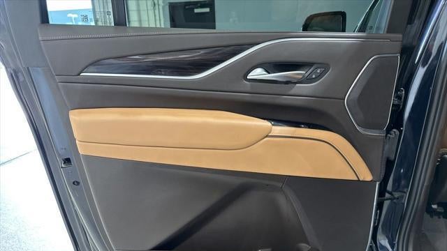 2023 Cadillac Escalade ESV Premium Luxury