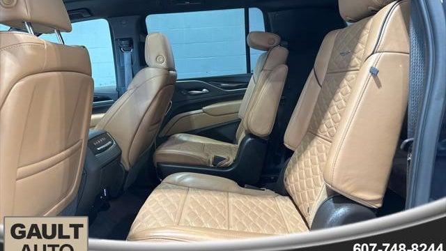 2023 Cadillac Escalade ESV Premium Luxury