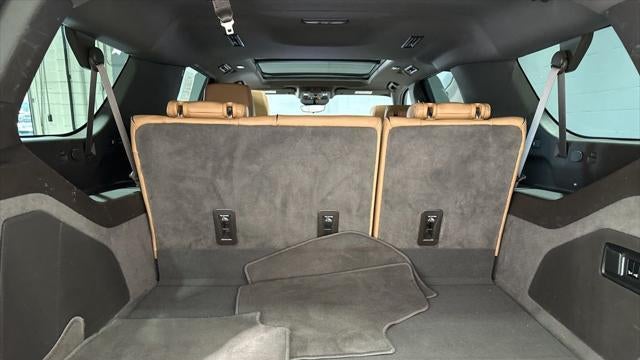 2023 Cadillac Escalade ESV Premium Luxury