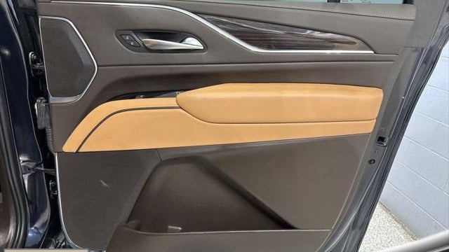 2023 Cadillac Escalade ESV Premium Luxury