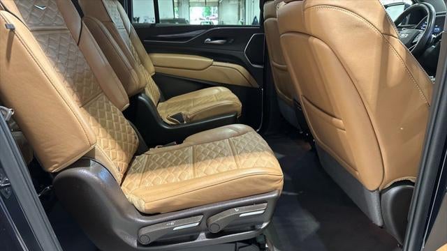 2023 Cadillac Escalade ESV Premium Luxury