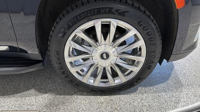 2023 Cadillac Escalade ESV Premium Luxury