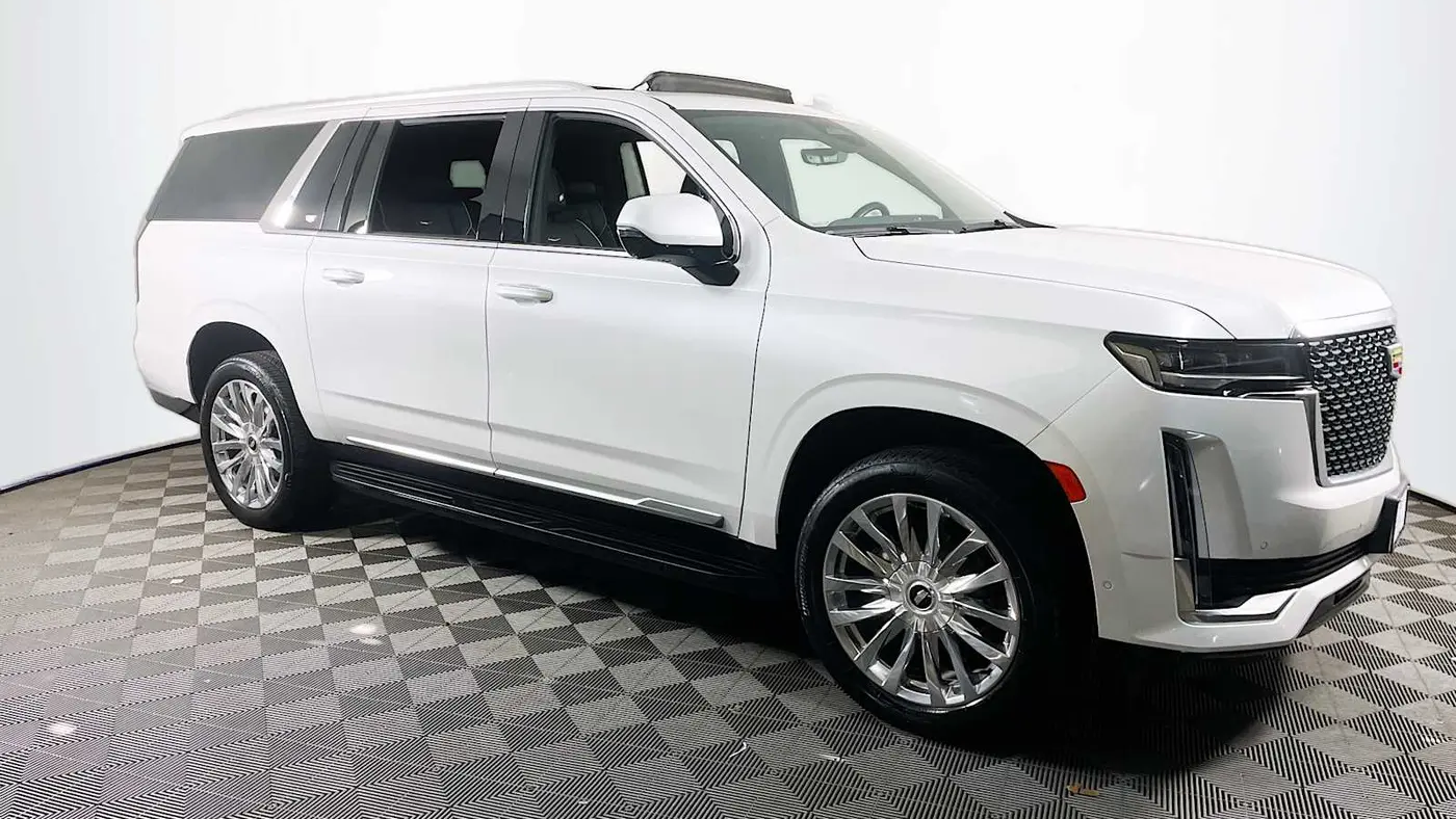 2024 Cadillac Escalade ESV Premium Luxury