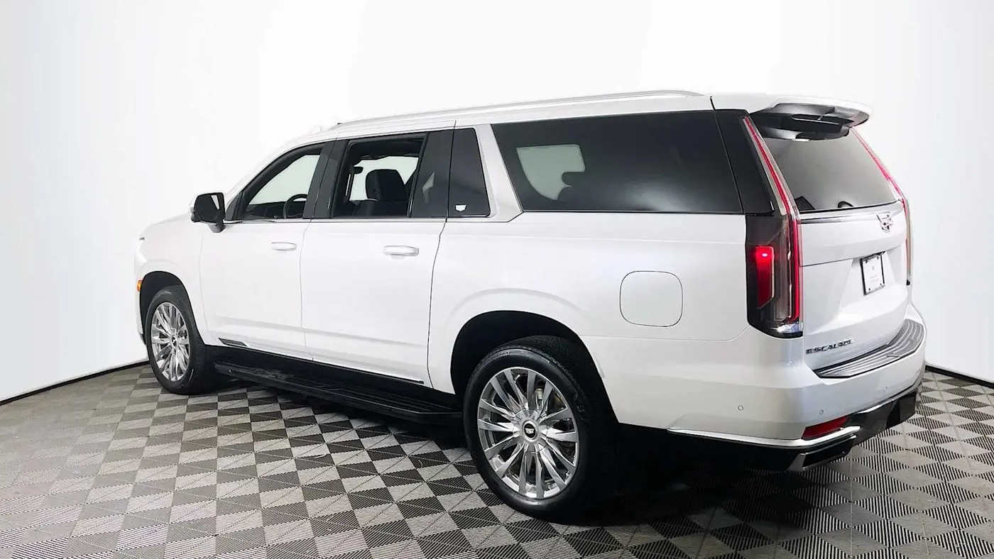 2024 Cadillac Escalade ESV Premium Luxury