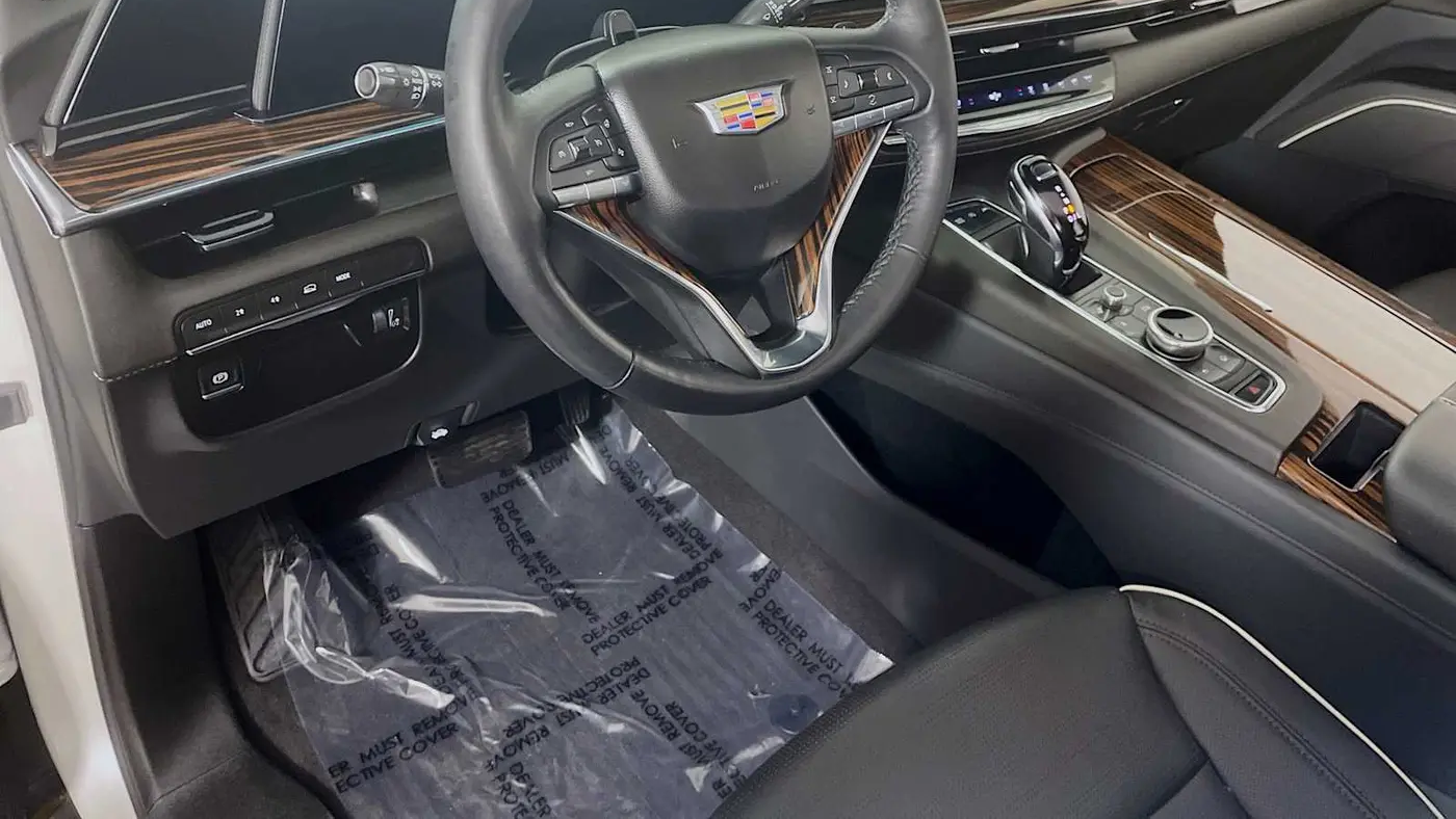 2024 Cadillac Escalade ESV Premium Luxury