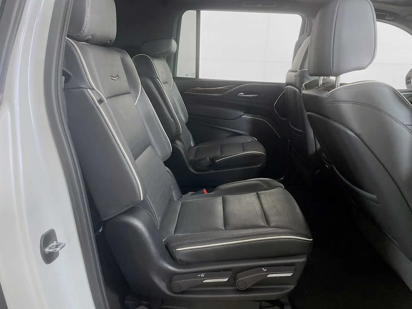 2024 Cadillac Escalade - $79,995