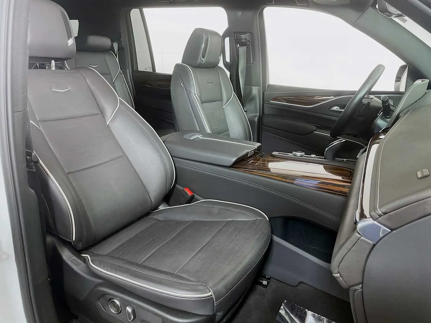 2024 Cadillac Escalade - $79,995
