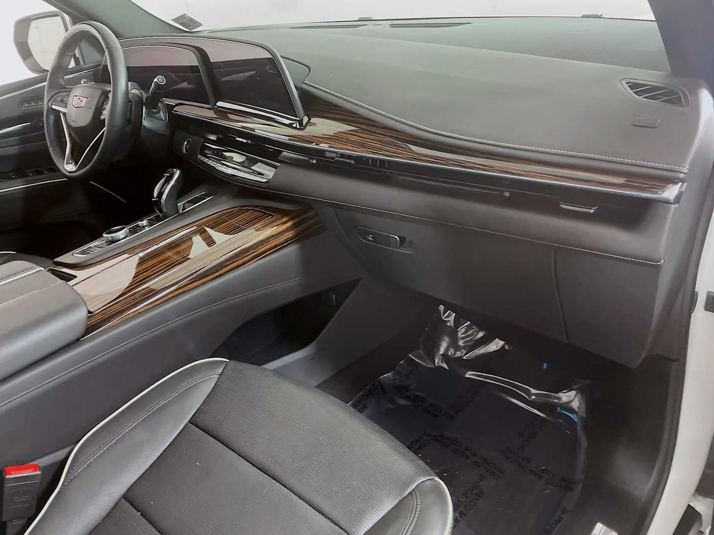 2024 Cadillac Escalade - $79,995