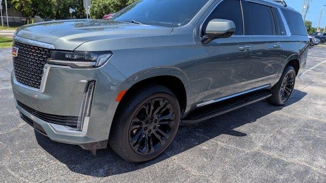 2024 Cadillac Escalade ESV Premium Luxury