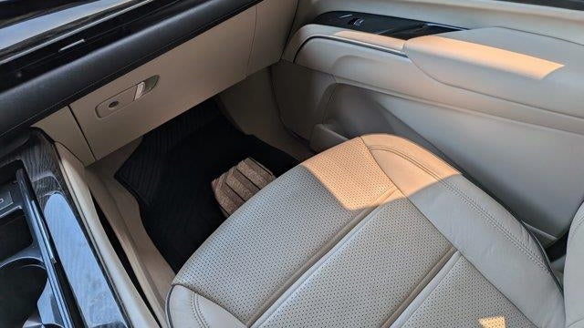 2024 Cadillac Escalade ESV Premium Luxury