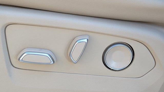 2024 Cadillac Escalade ESV Premium Luxury
