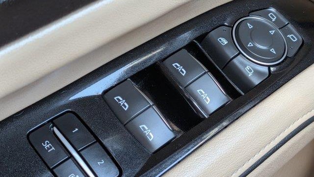 2024 Cadillac Escalade ESV Premium Luxury