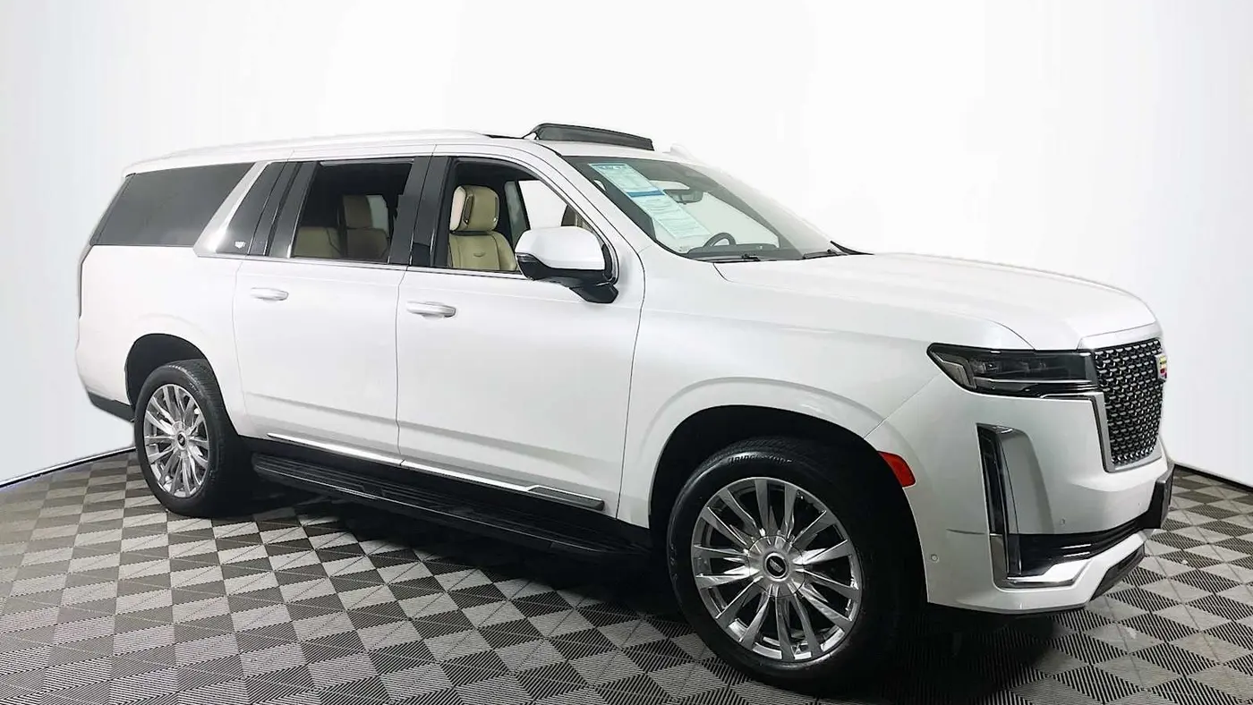 2022 Cadillac Escalade ESV Premium Luxury