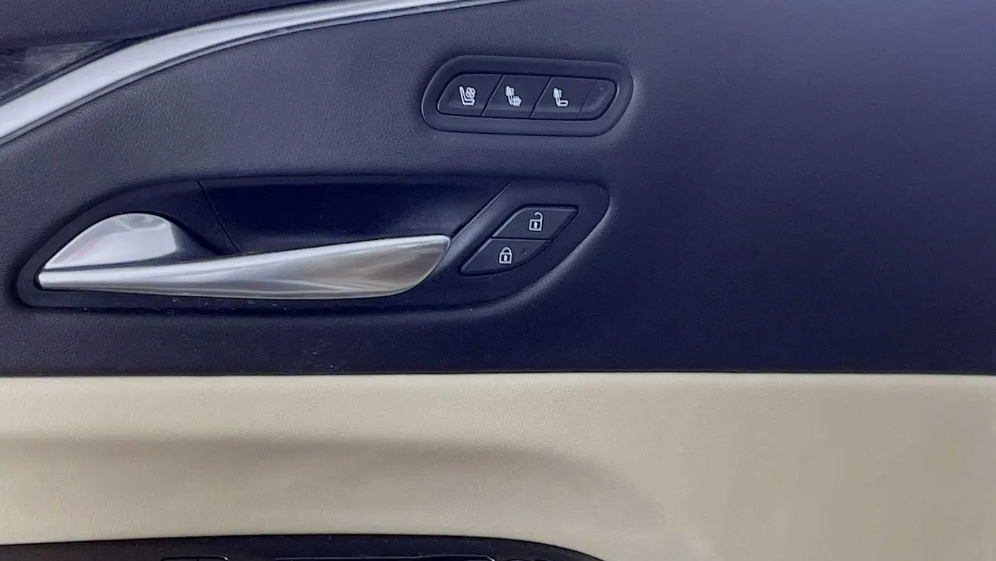 2022 Cadillac Escalade ESV Premium Luxury