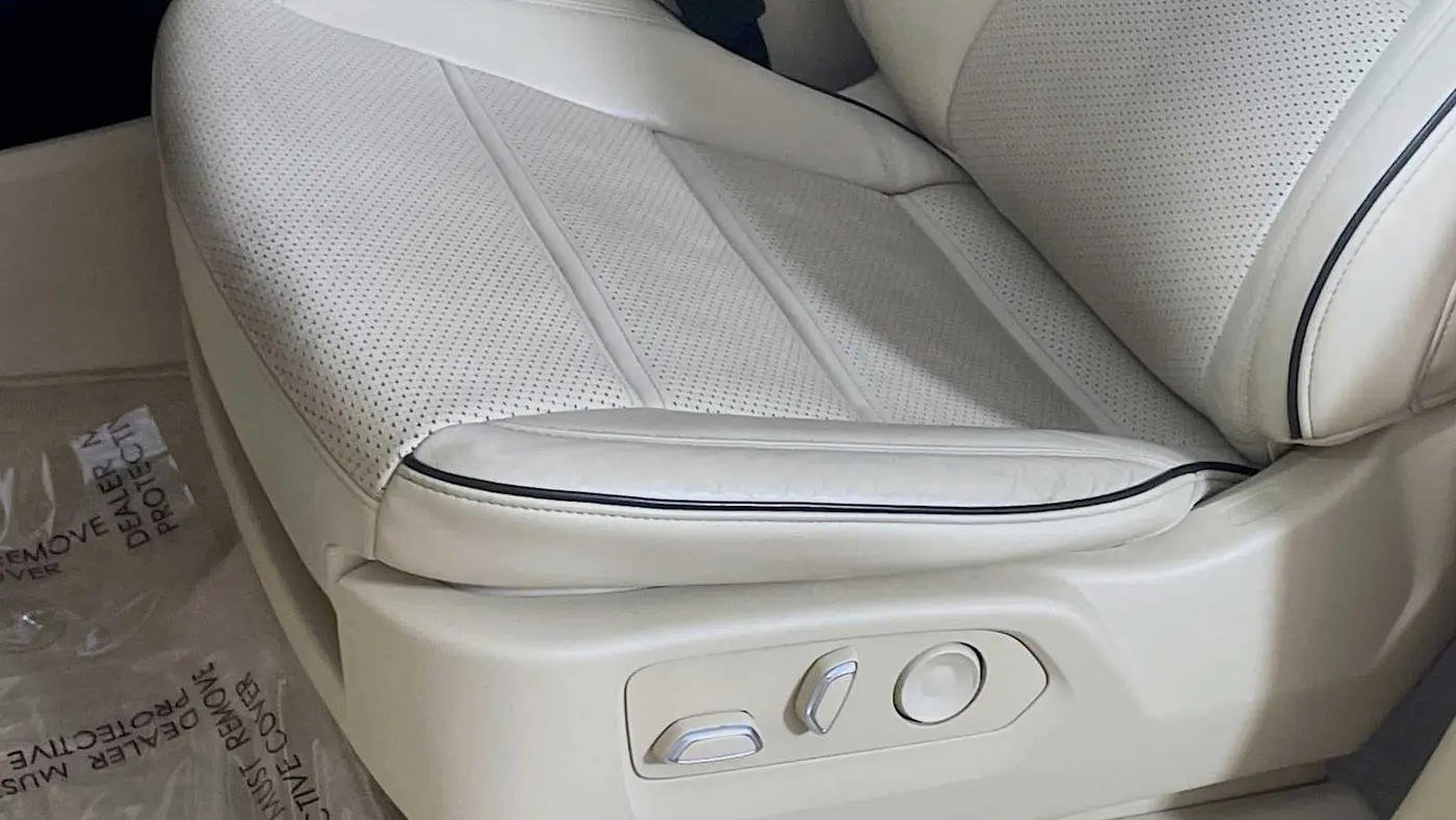 2022 Cadillac Escalade ESV Premium Luxury