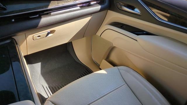 2023 Cadillac Escalade ESV Premium Luxury