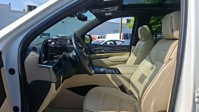 2021 Cadillac Escalade ESV Premium Luxury