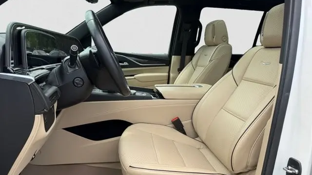 2022 Cadillac Escalade ESV Premium Luxury