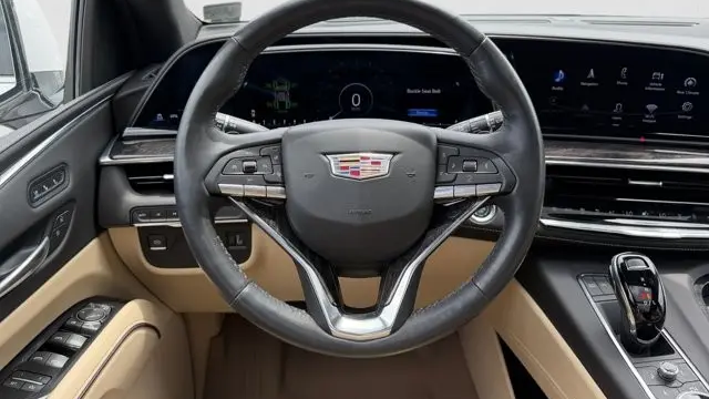 2022 Cadillac Escalade ESV Premium Luxury