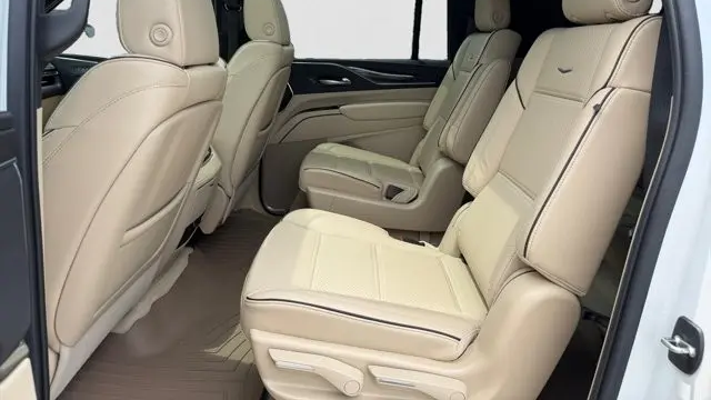 2022 Cadillac Escalade ESV Premium Luxury