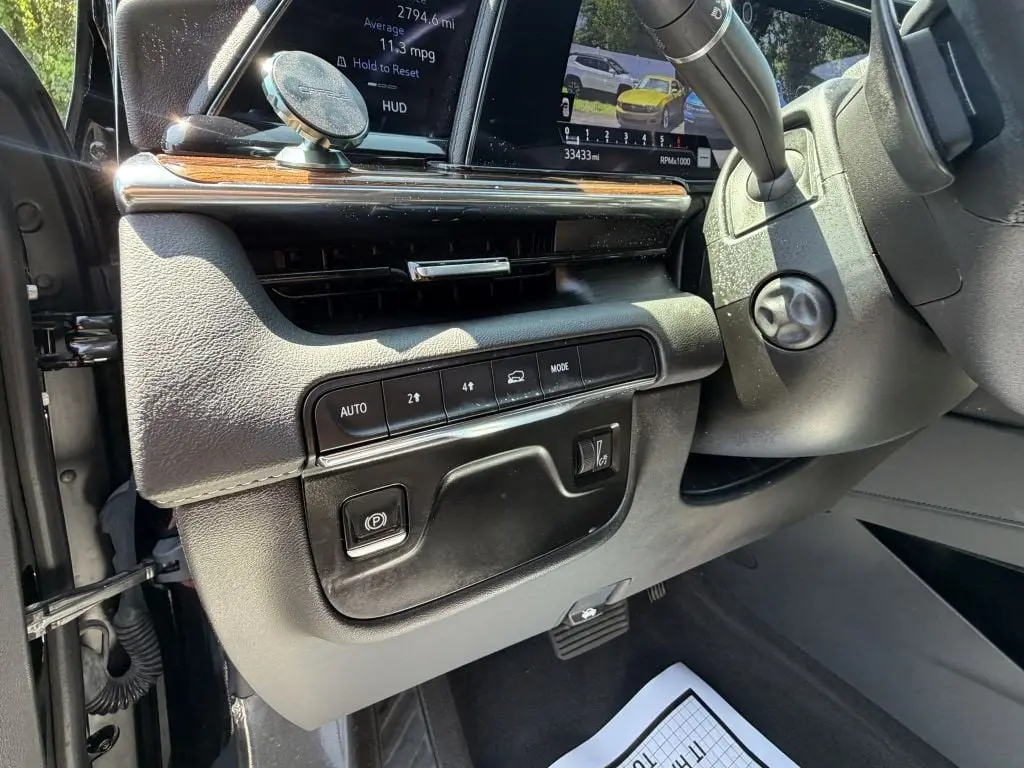 2024 Cadillac Escalade - $72,995