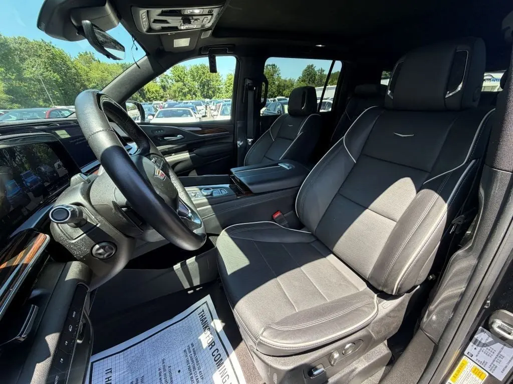 2024 Cadillac Escalade - $72,995