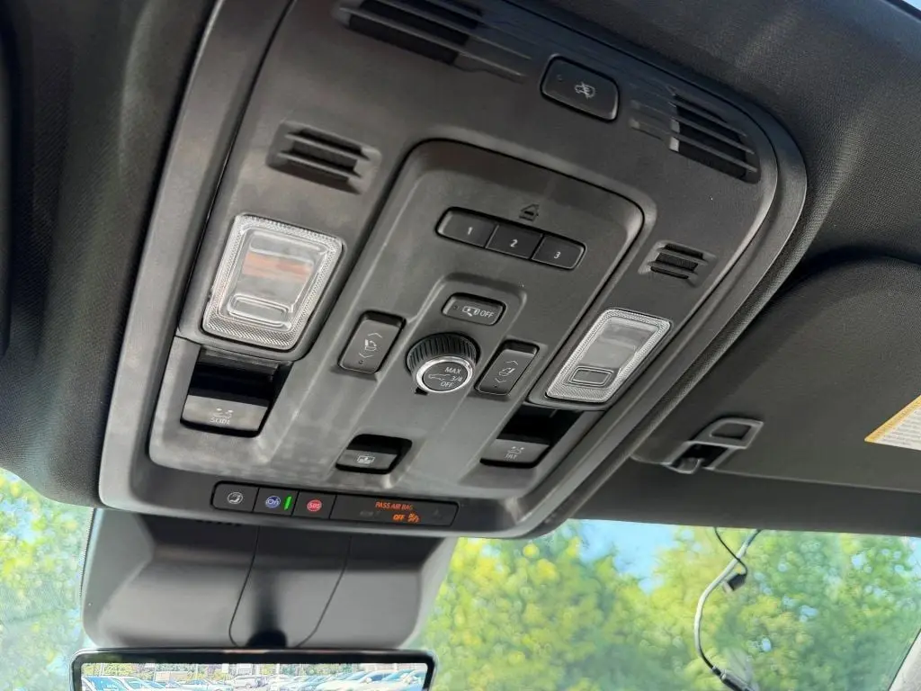2024 Cadillac Escalade - $72,995