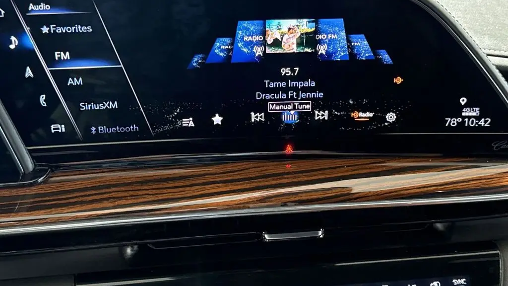 2021 Cadillac Escalade ESV Premium Luxury
