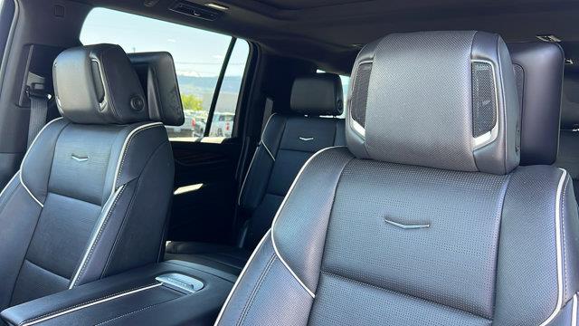 2024 Cadillac Escalade ESV Premium Luxury