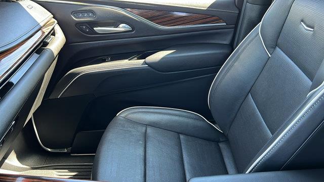 2024 Cadillac Escalade ESV Premium Luxury