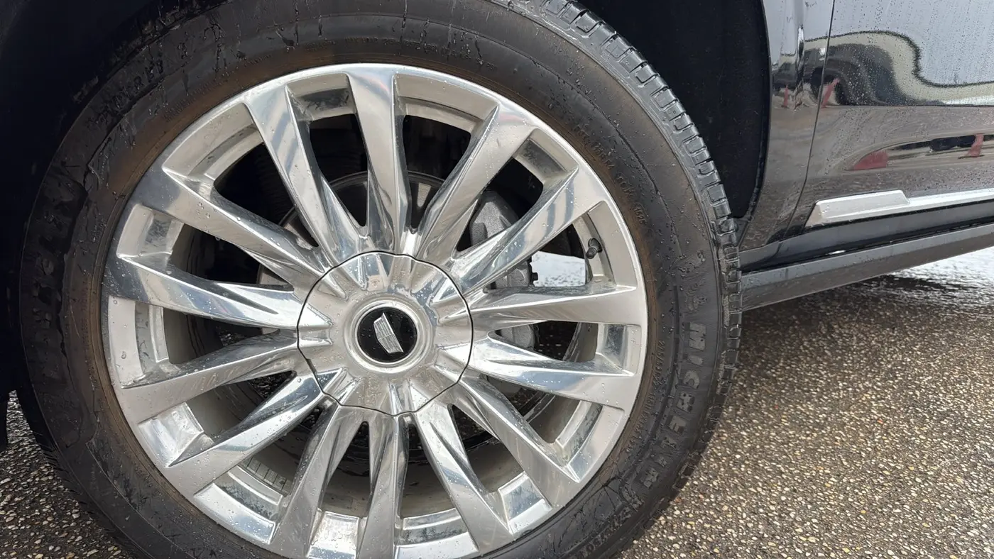 2024 Cadillac Escalade - $69,671