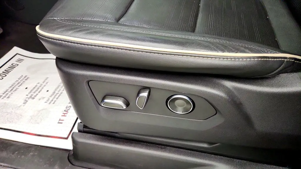 2024 Cadillac Escalade - $68,995