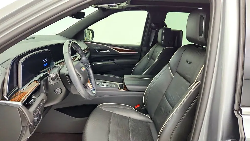 2024 Cadillac Escalade - $68,995