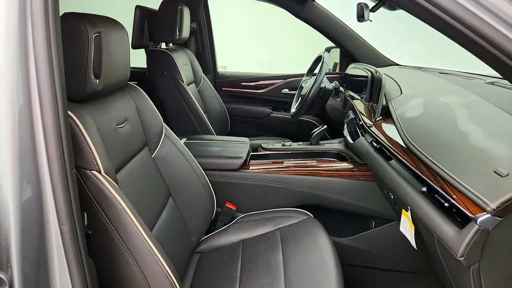 2024 Cadillac Escalade - $68,995