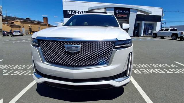 2024 Cadillac Escalade ESV Premium Luxury