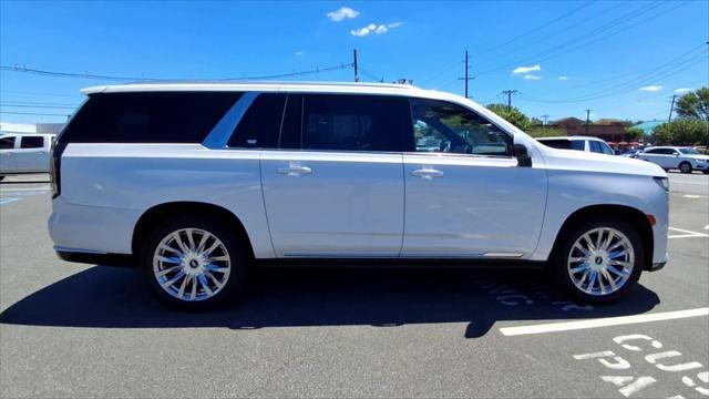 2024 Cadillac Escalade ESV Premium Luxury