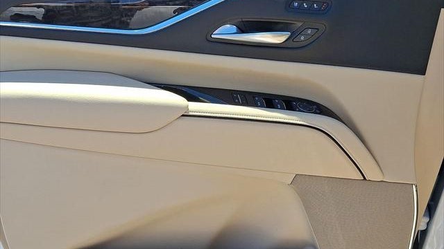 2024 Cadillac Escalade ESV Premium Luxury